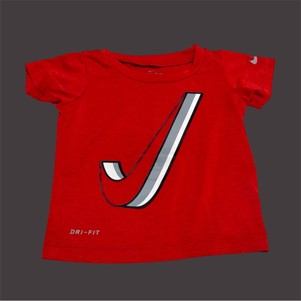 ❤︎2/$15❤︎ Nike T-Shirt